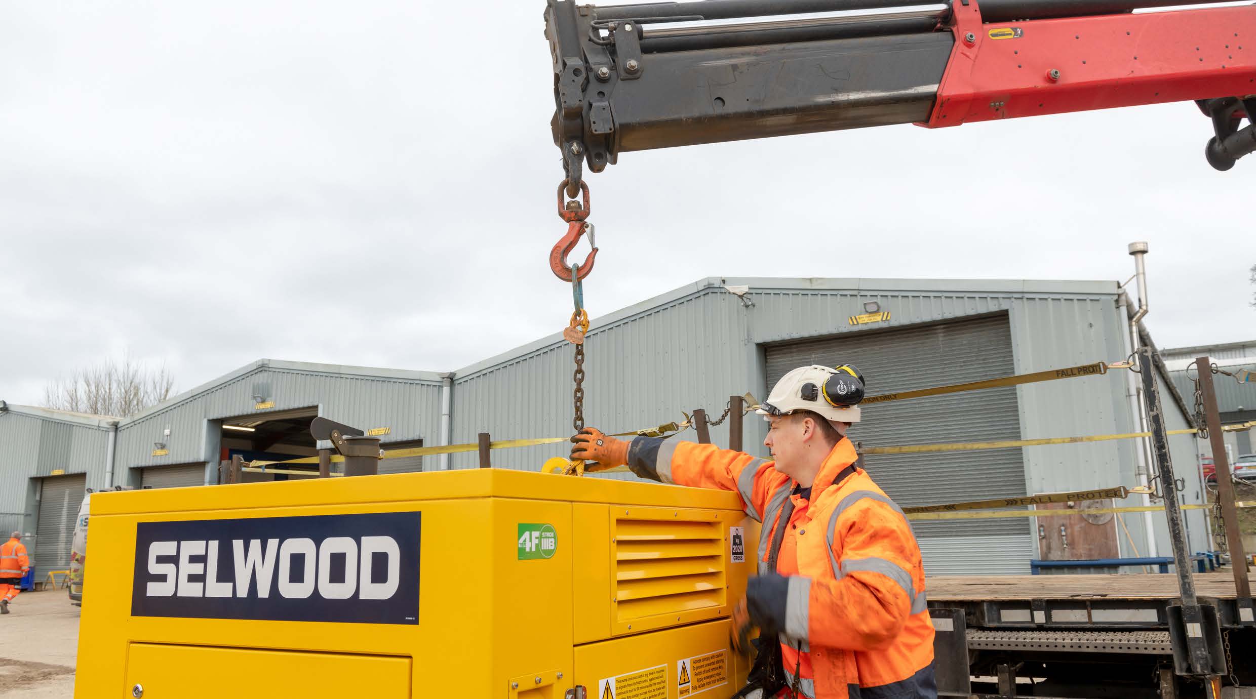 Yard - Pump Hook Hiab.jpg